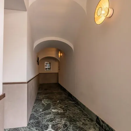 Lo Scrigno D'oro Nel Centro Di *