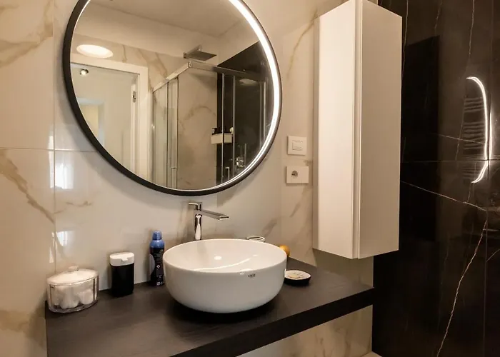 Lo Scrigno D'oro Nel Centro Di *